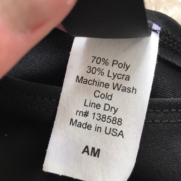 NWT, dance top and shorts, medium - Picture 4 of 4